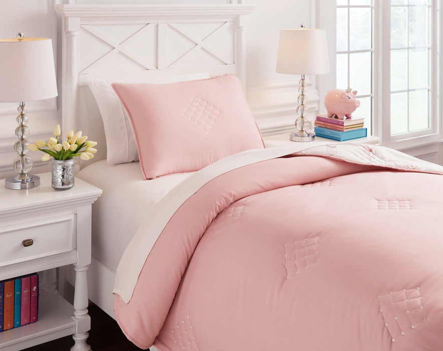 Lexann Comforter Set