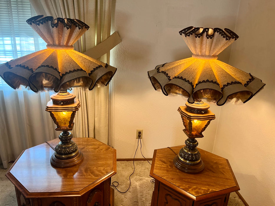 Mid century vintage wood & brass lamps w amber glass nightlights, skirted lampshades 2pc set 32704