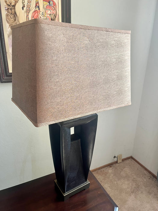 Lamp with shade 32885