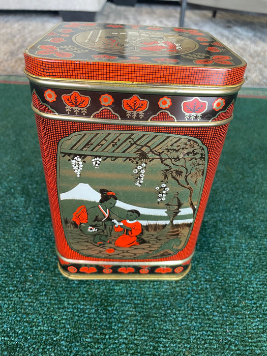 Vintage oriental metal tea tin 32844