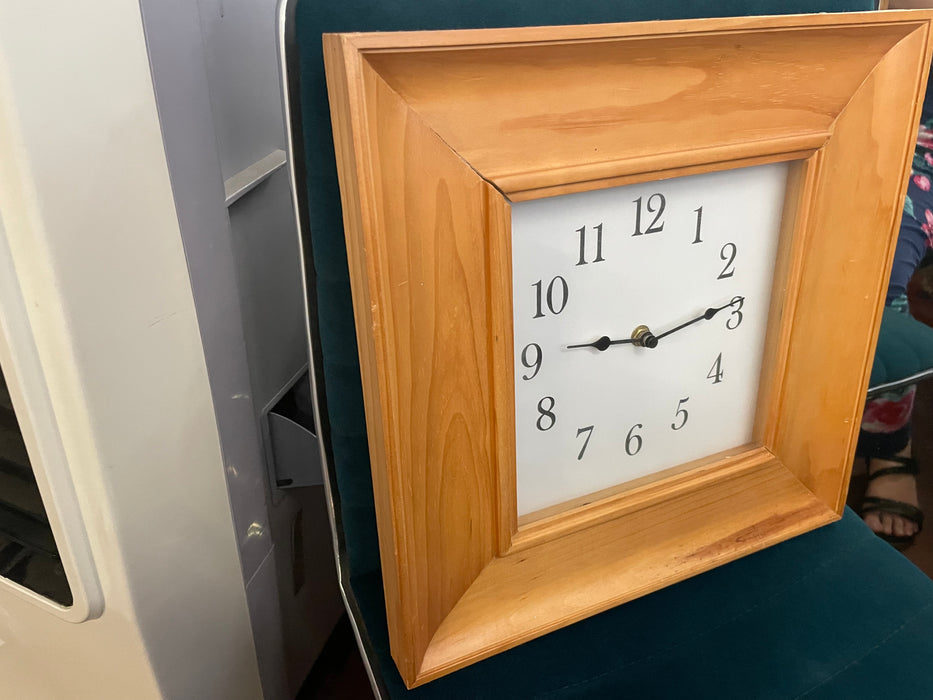 Wood framed clock 32915