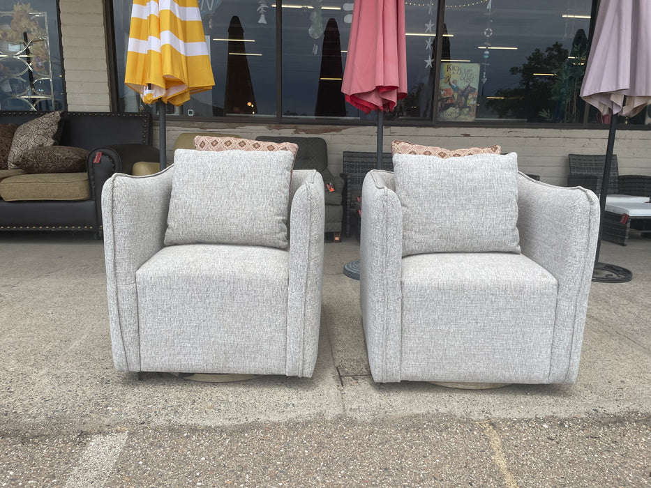 Upholstered light gray/grey swivel chair 32653