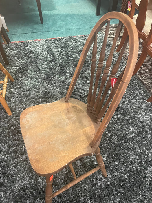 Vintage small wood kitchen or dining chair 32667