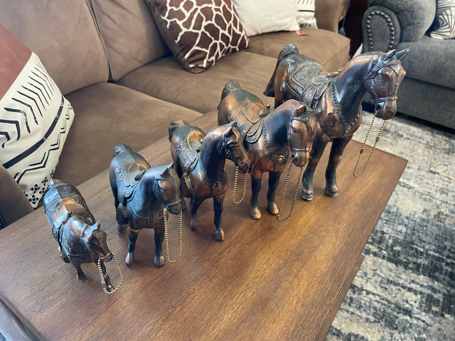 1960s Metal copper/bronze toned horses 5pc set 33202