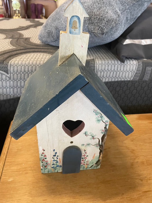 Heart front bird house 33227