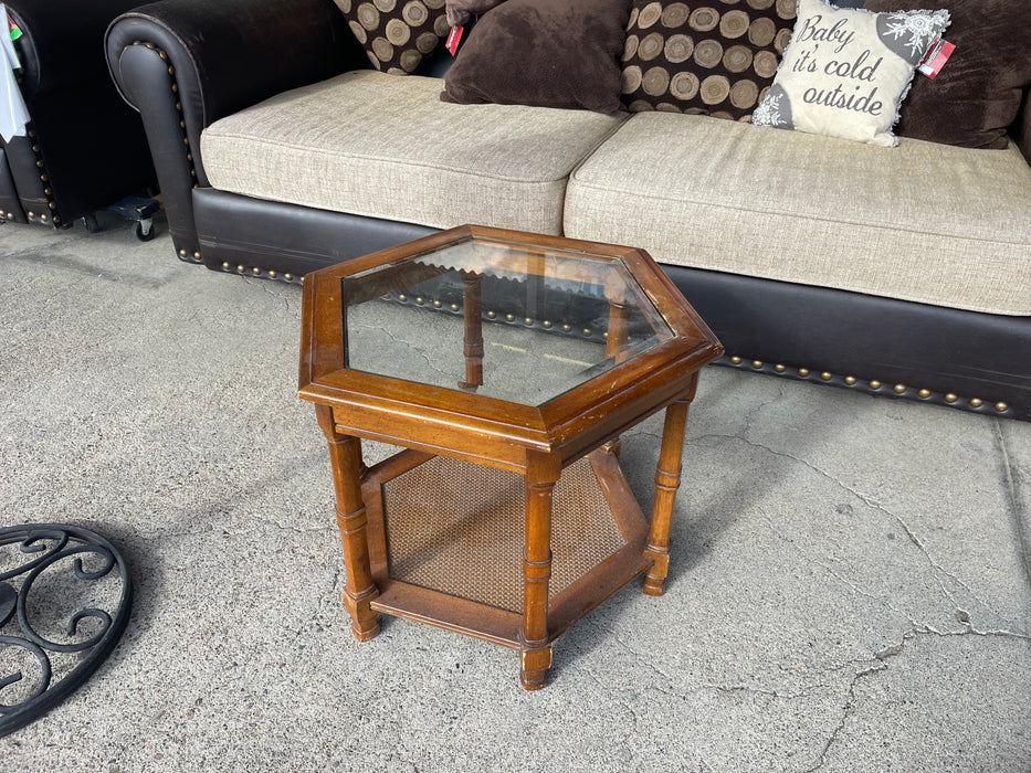 Octagon end/side table w/ beveled glass top 33279