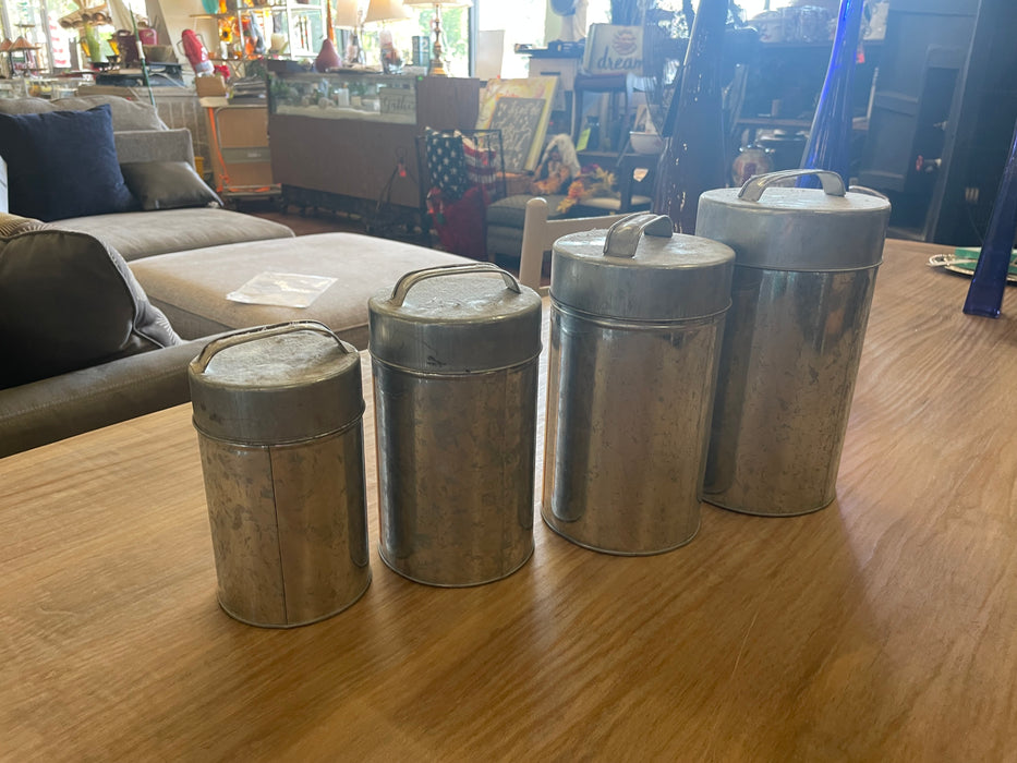 Vintage set of 4 metal rustic canister with lids 33013