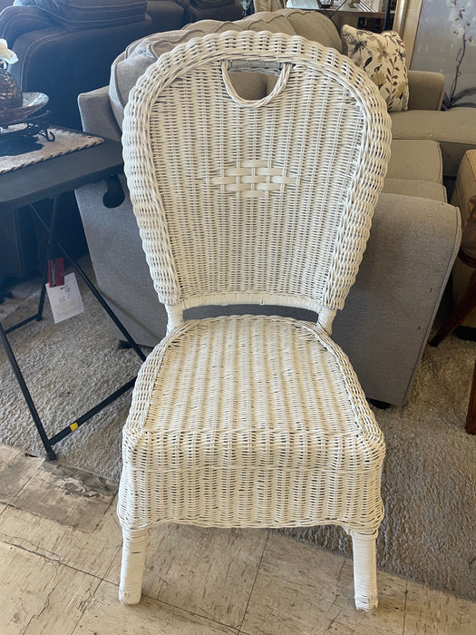 Antique white wicker vanity chair 33029