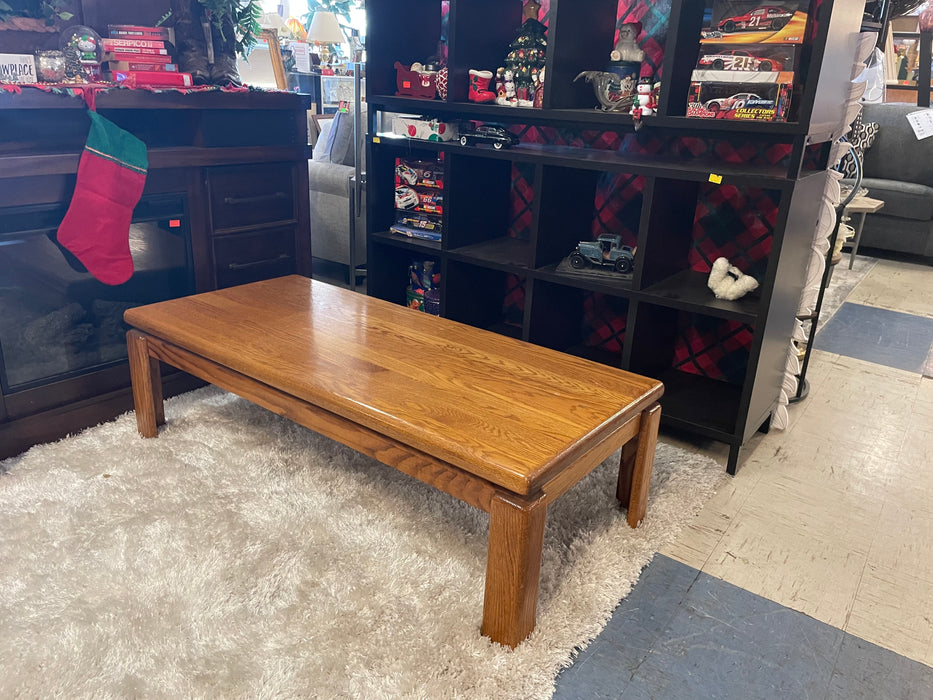 Wood coffee table oak 33033