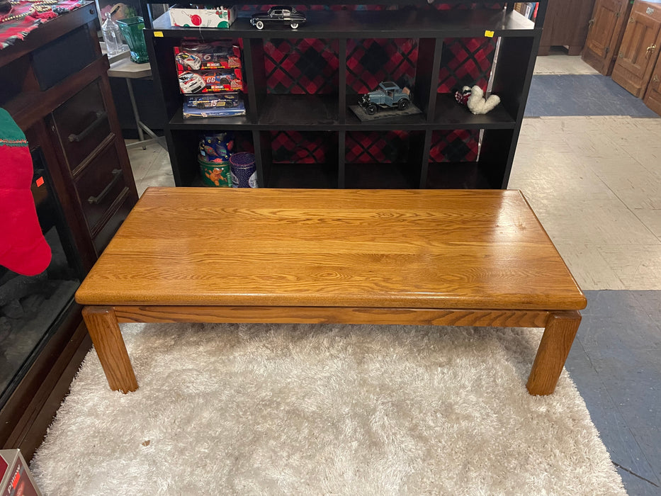 Wood coffee table oak 33033