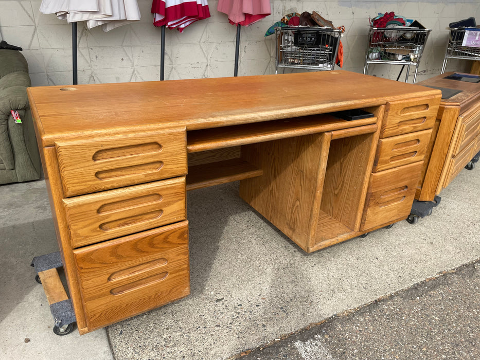 6 drawer oak computer desk 33099