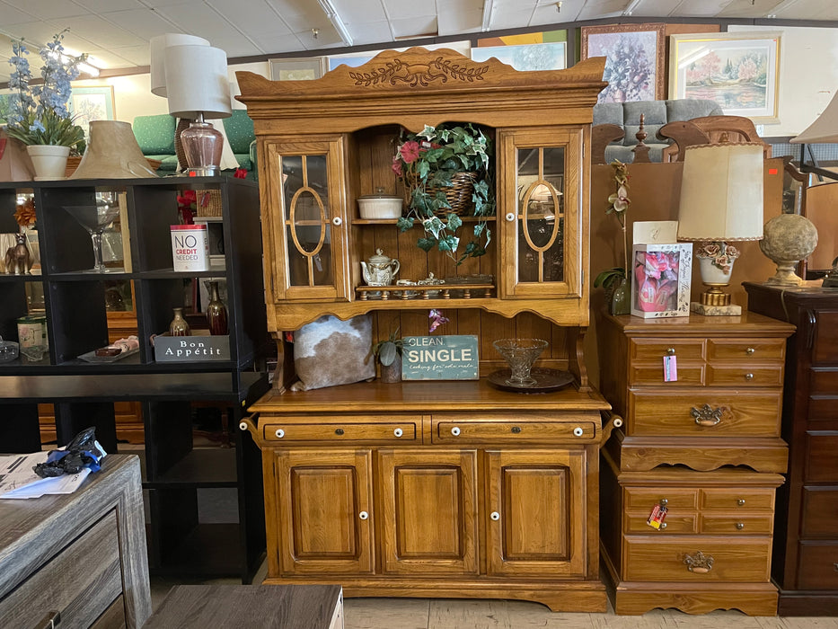 2 piece china hutch 32928