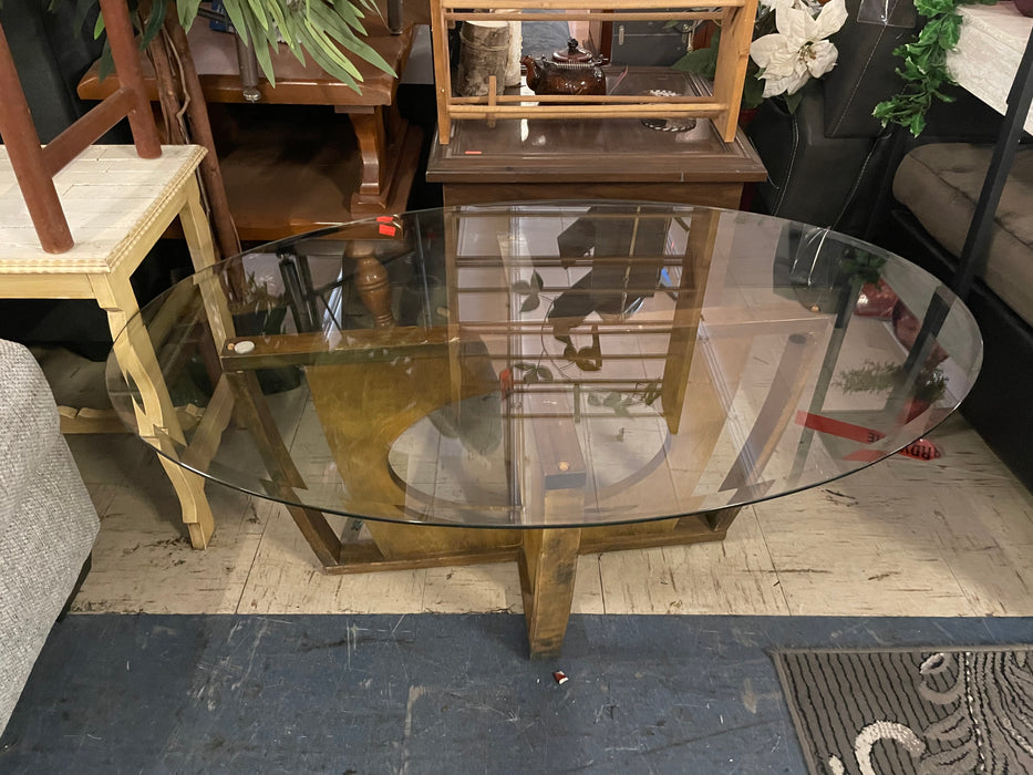 Oval coffee table with glass beveled top 32958