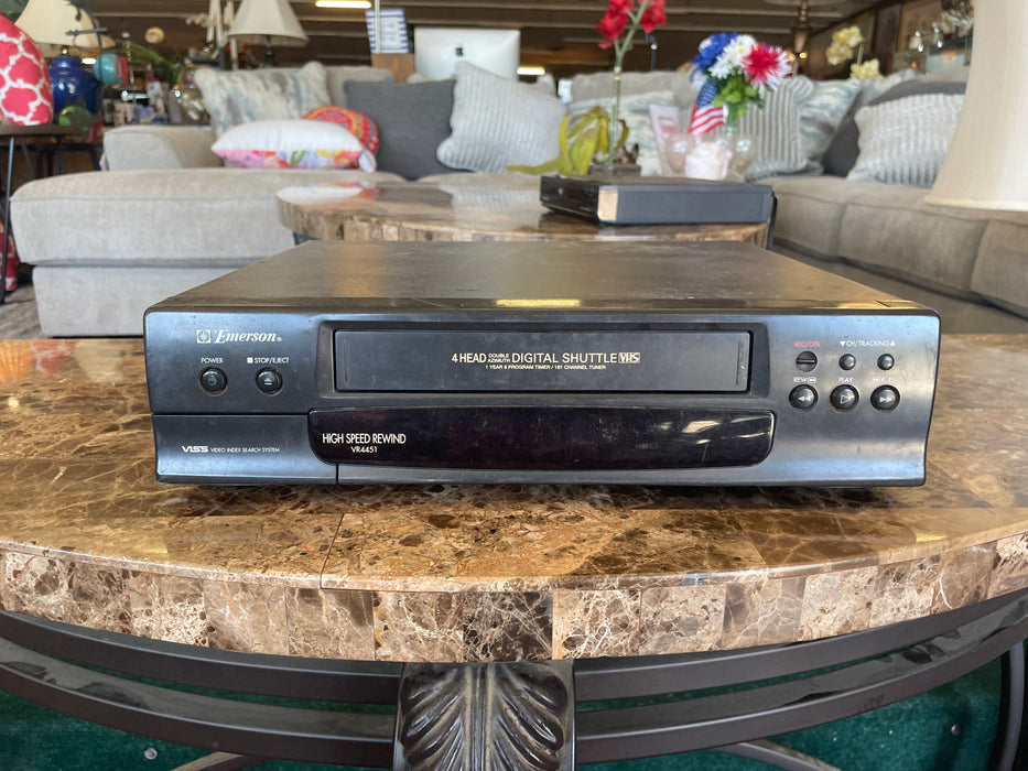 Emerson VHS player 32970