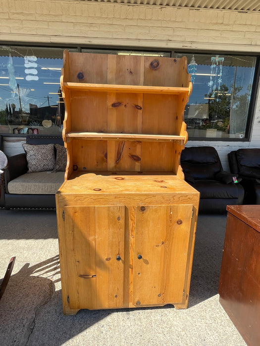 Knotty pine hutch china cabinet 32984