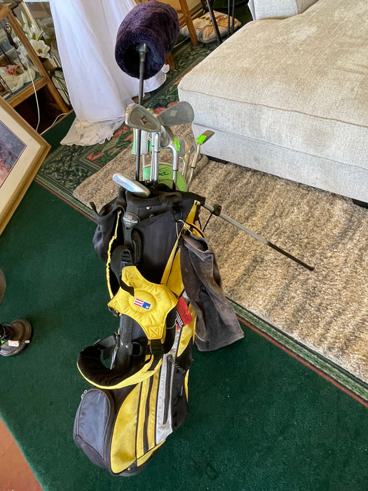 Black & yellow kids golf set 32980