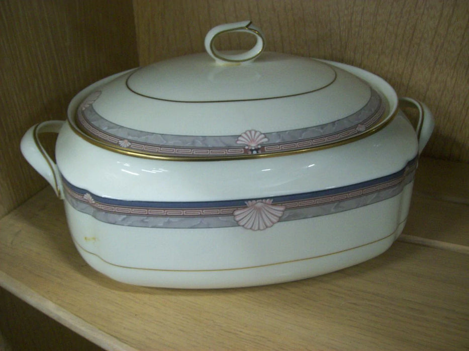 Noritake Casserole tray w lid 8118