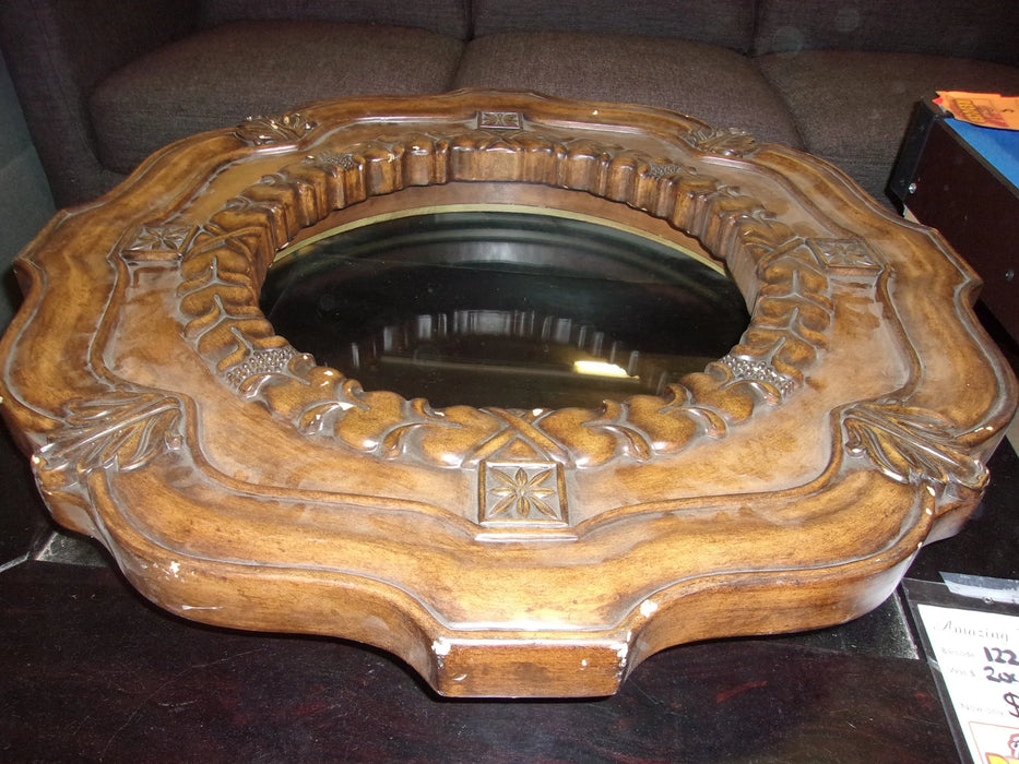 Ornate round frame 13284