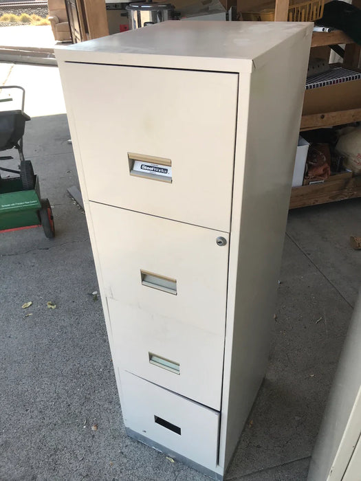 Steelworks filing cabinet with 4 file drawers metal 18873