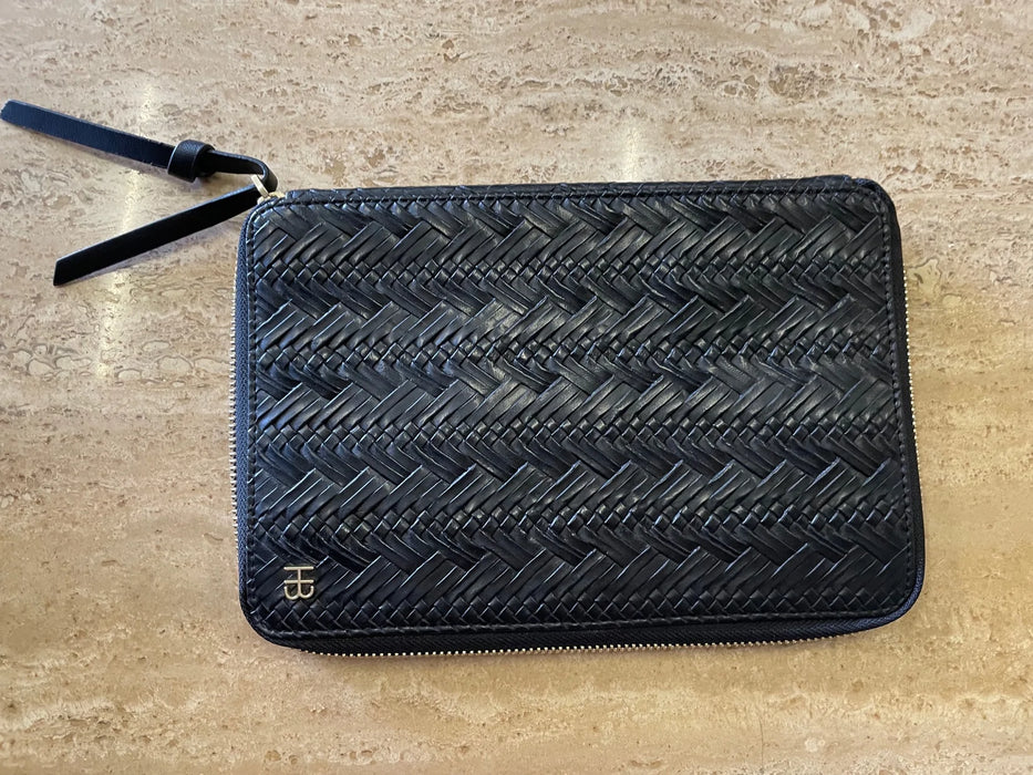 HB black clutch 25428