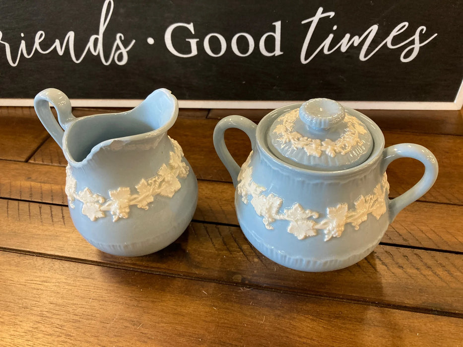 Wedgwood cream and sugar 2pc set 27645