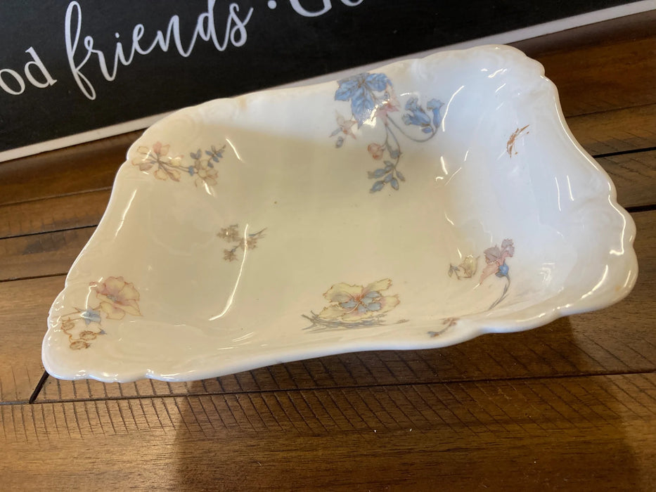 H&c France serving bowl 27654