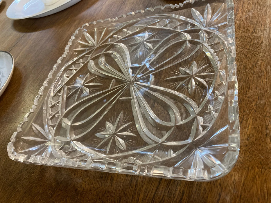 Vintage square clear fine crystal bowl with sawtooth rim cut glass stars 28732