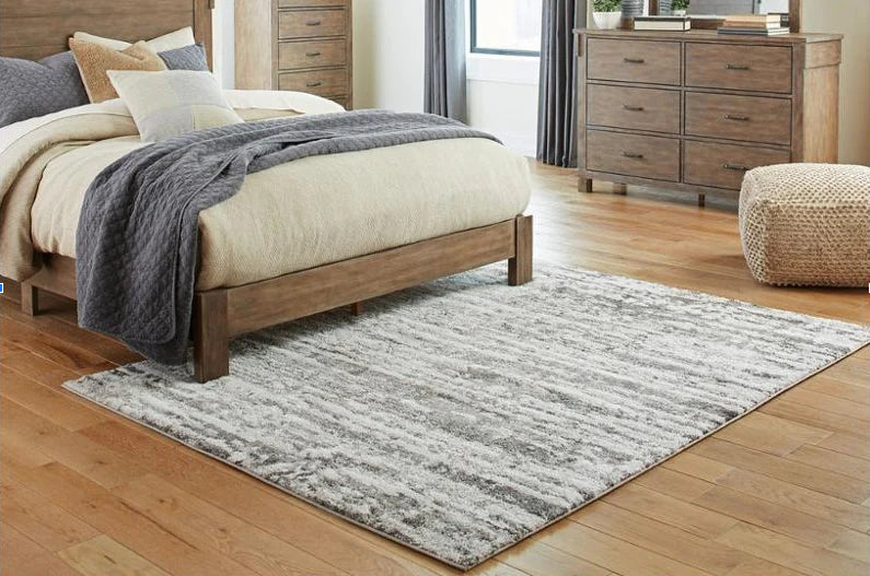 Bryna Medium Rug NEW AY-R404852