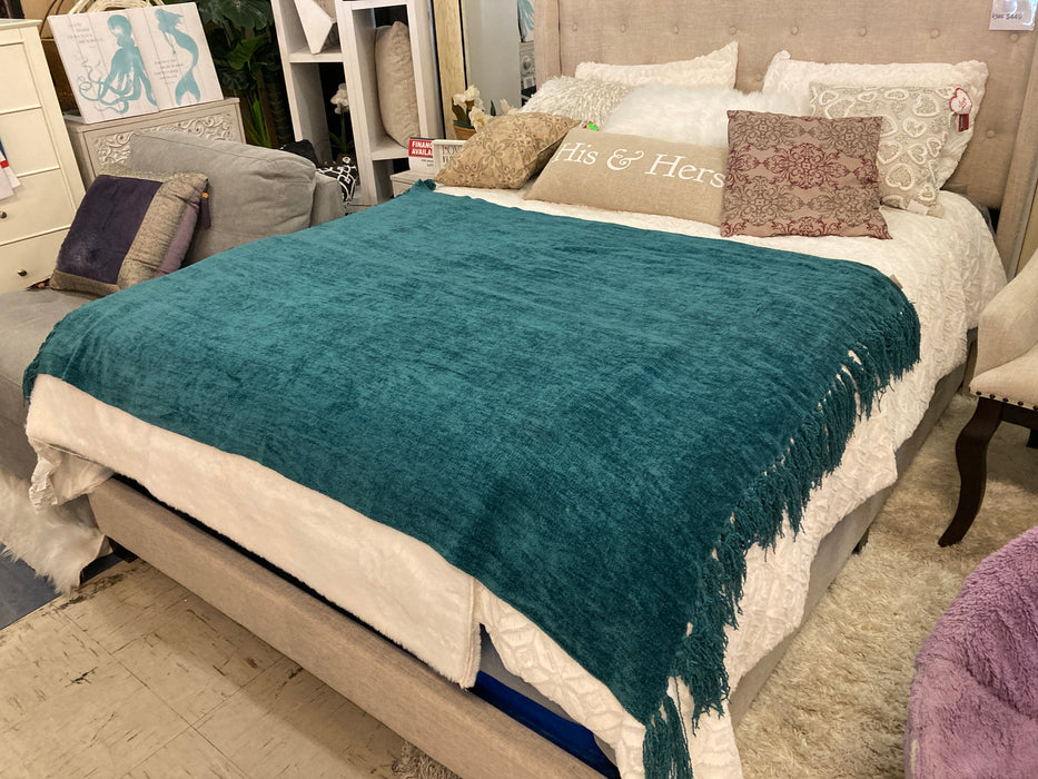 Teal pillow/blanket set 30576